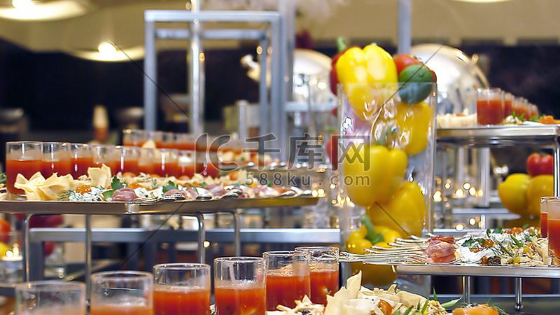 根据材质和用途，速冻食品储存袋可以分为以下几类：