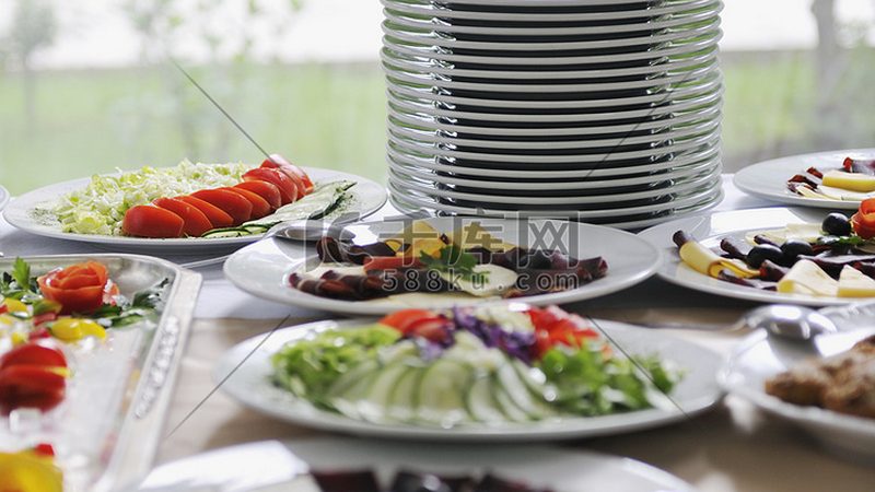 休闲食品代理加盟，如何选择适合自己的模式？**