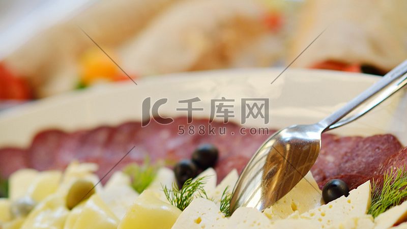 速冻水饺保质期之谜：揭秘延长保质期的秘密